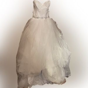 2019 Vera Wang Ball Gown wedding dress